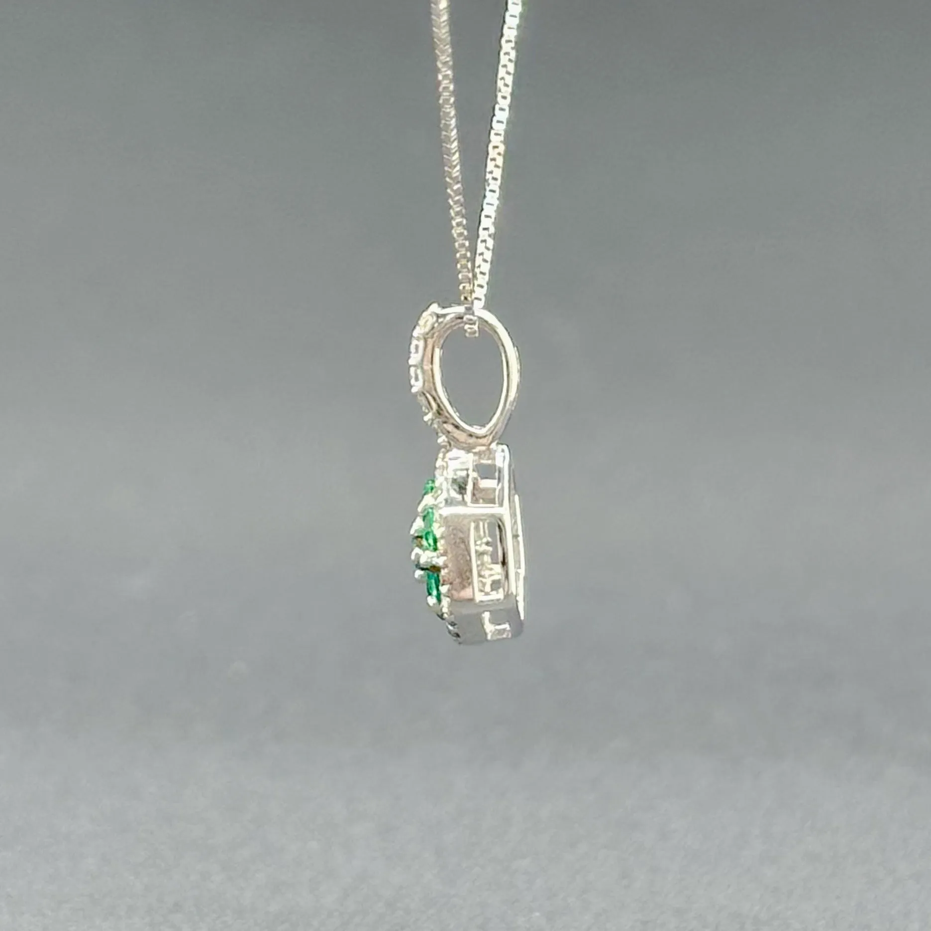 Estate 14K W Gold 0.15ctw Emerald & 0.10ctw SI1/H Diamond Hexagon Pendant