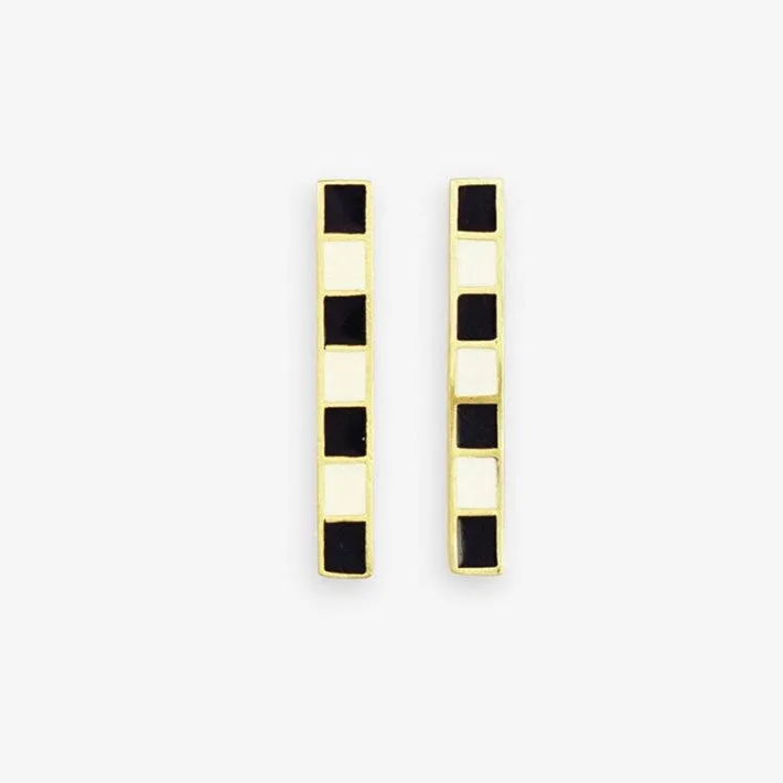 Ink   Alloy IA ENER0200BL Adele colorblock enamel bar earrings black/white